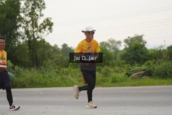 Runner Photo 2051186