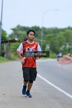 Runner Photo 2051195