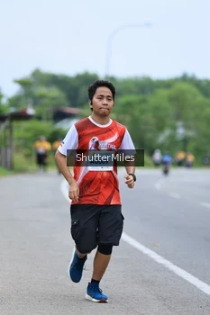 Runner Photo 2051206