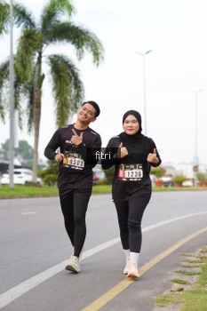 Runner Photo 2051272