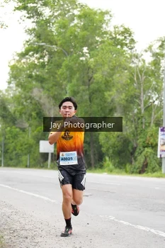 Runner Photo 2051311