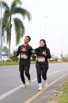 Runner Photo 2051334