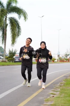 Runner Photo 2051443
