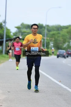 Runner Photo 2051447