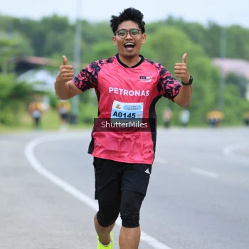 Runner Photo 2051472