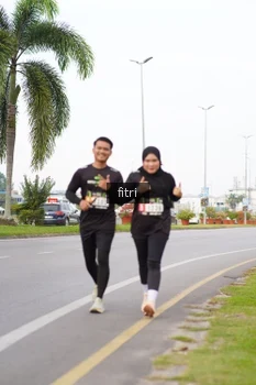 Runner Photo 2051475