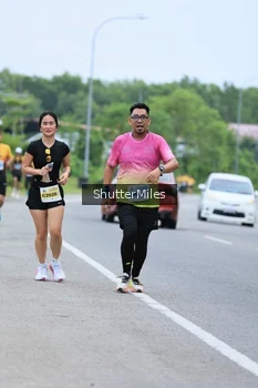 Runner Photo 2051476