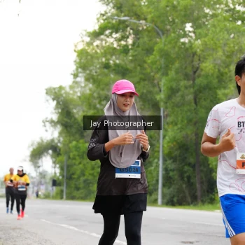 Runner Photo 2051480