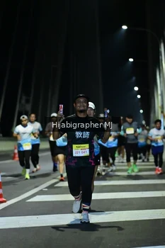 Runner Photo 2051509