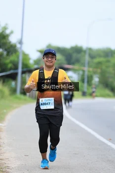 Runner Photo 2051543