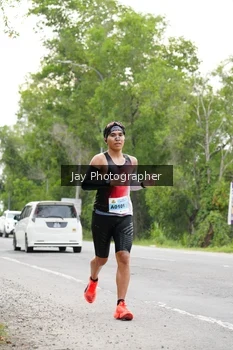 Runner Photo 2051565