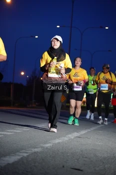 Runner Photo 2051630
