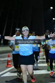 Runner Photo 2051642