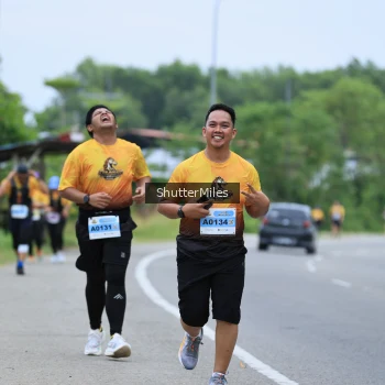 Runner Photo 2051647