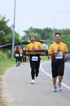 Runner Photo 2051651