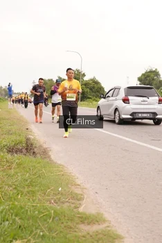 Runner Photo 2051690