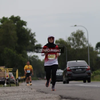 Runner Photo 2051707