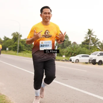 Runner Photo 2051715
