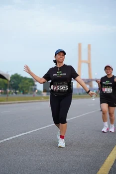 Runner Photo 2051729