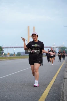 Runner Photo 2051755