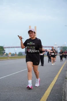 Runner Photo 2051799