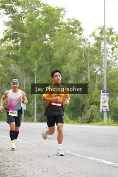 Runner Photo 2051822