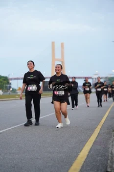 Runner Photo 2051867