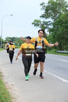 Runner Photo 2051878