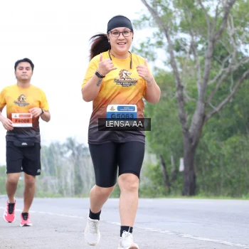 Runner Photo 2051882