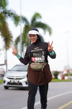 Runner Photo 2052056