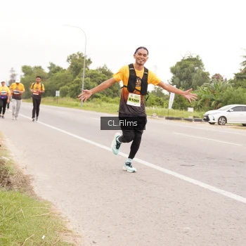 Runner Photo 2052057
