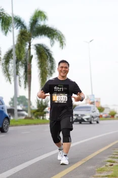 Runner Photo 2052071