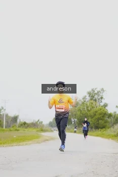 Runner Photo 2052073