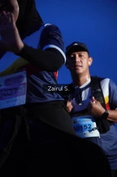 Runner Photo 2052075