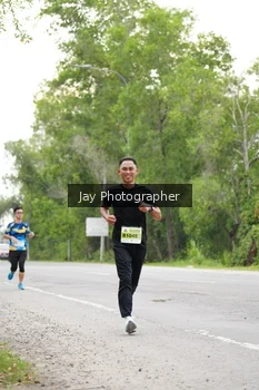 Runner Photo 2052100