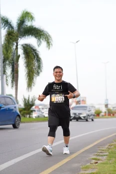 Runner Photo 2052105