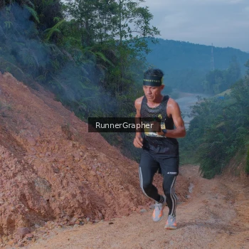 Runner Photo 2052116