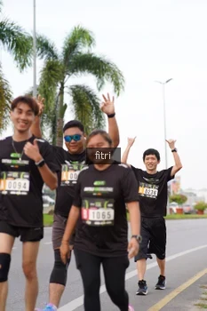 Runner Photo 2052150