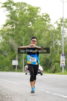 Runner Photo 2052174