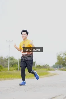 Runner Photo 2052176