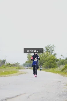 Runner Photo 2052215