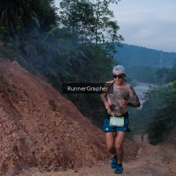 Runner Photo 2052285