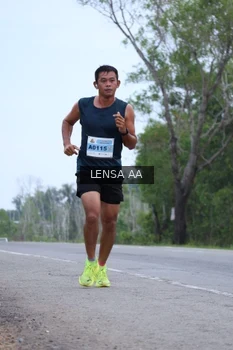 Runner Photo 2052330