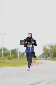 Runner Photo 2052356