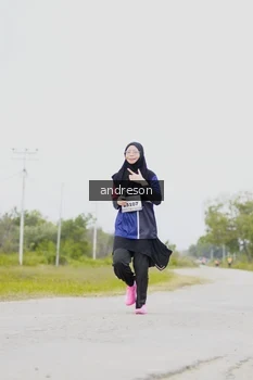 Runner Photo 2052361