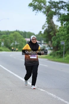 Runner Photo 2052365