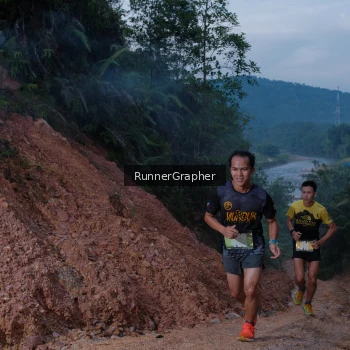 Runner Photo 2052384