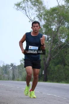 Runner Photo 2052417