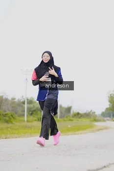 Runner Photo 2052448