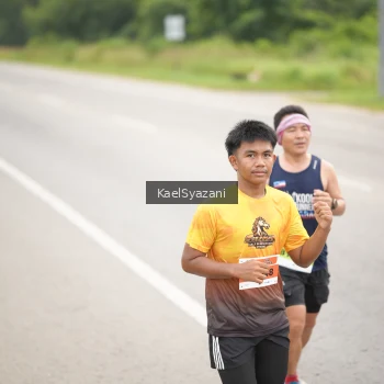 Runner Photo 2052480